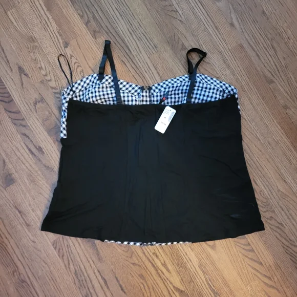 Checkered top - Picture 2 of 3